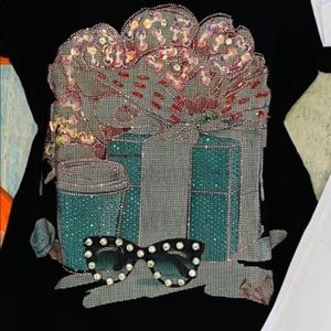 Vinizbena 3D blouses with rhinestones I have size small, medium and large